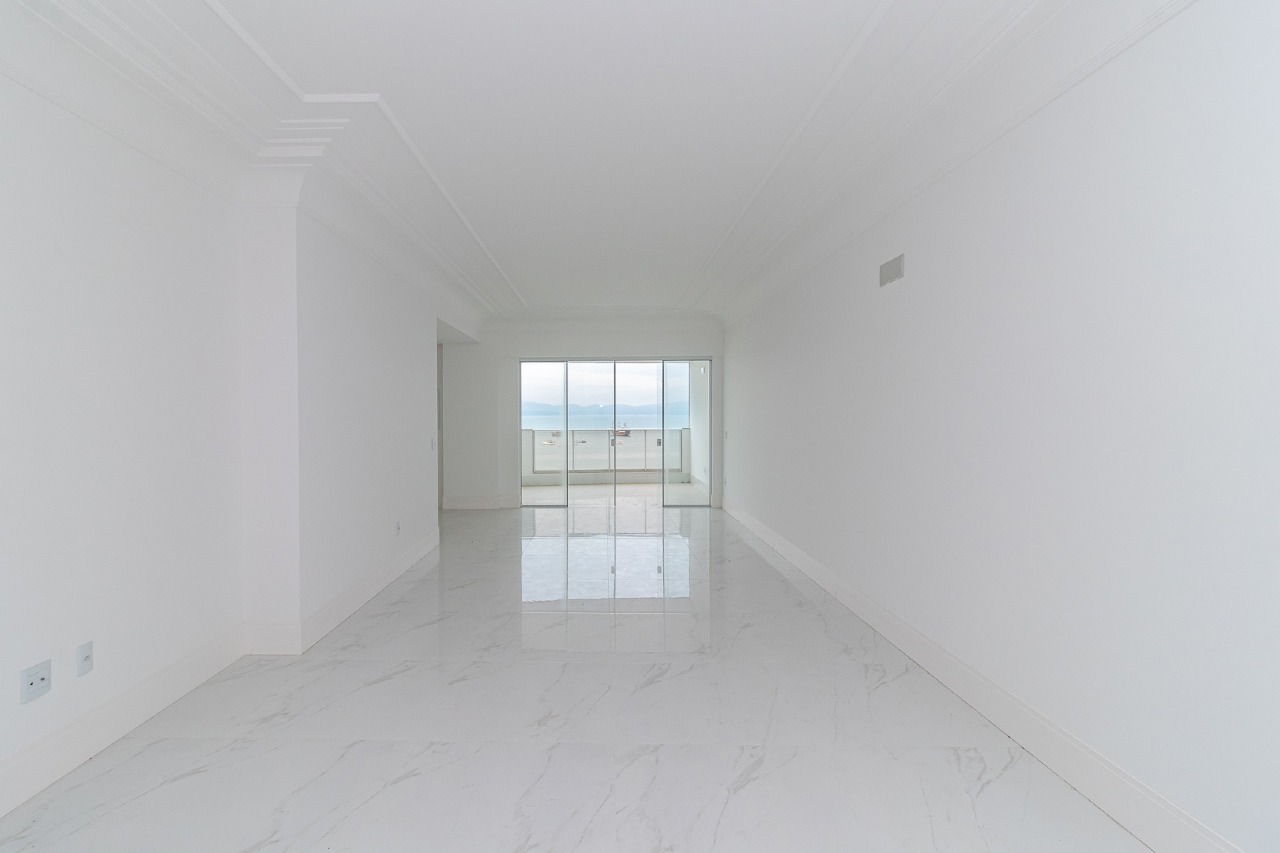 Foto do imóvel Apartamento de 4 suítes no Ed. Belvedere no Centro de Itapema