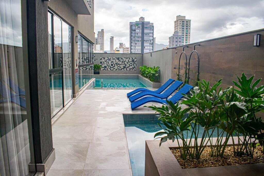 Foto do imóvel Apartamento 3 Suítes à Venda no Edifício Águas de Março – Meia Praia, Itapema