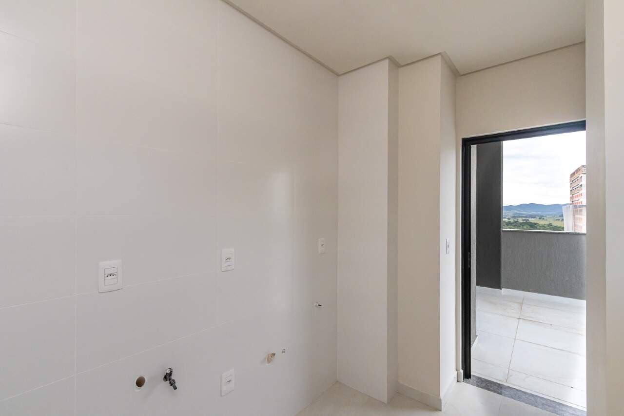 Foto do imóvel Apartamento 3 Suítes à Venda no Edifício Águas de Março – Meia Praia, Itapema