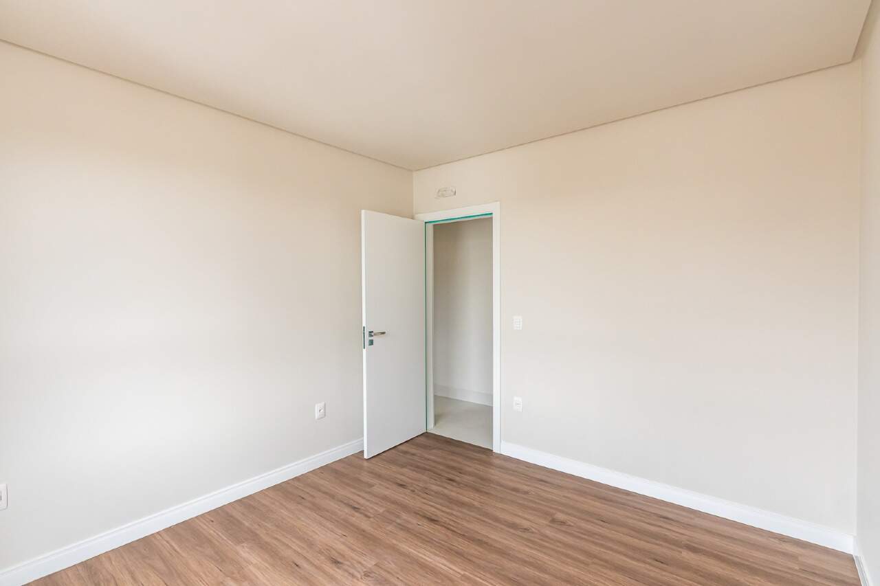 Foto do imóvel Apartamento 3 Suítes à Venda no Edifício Águas de Março – Meia Praia, Itapema