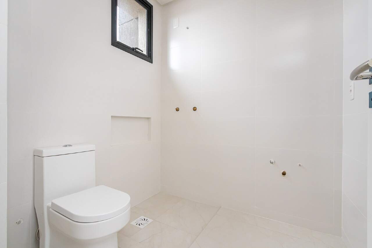 Foto do imóvel Apartamento 3 Suítes à Venda no Edifício Águas de Março – Meia Praia, Itapema