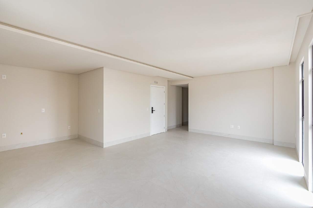 Foto do imóvel Apartamento 3 Suítes à Venda no Edifício Águas de Março – Meia Praia, Itapema