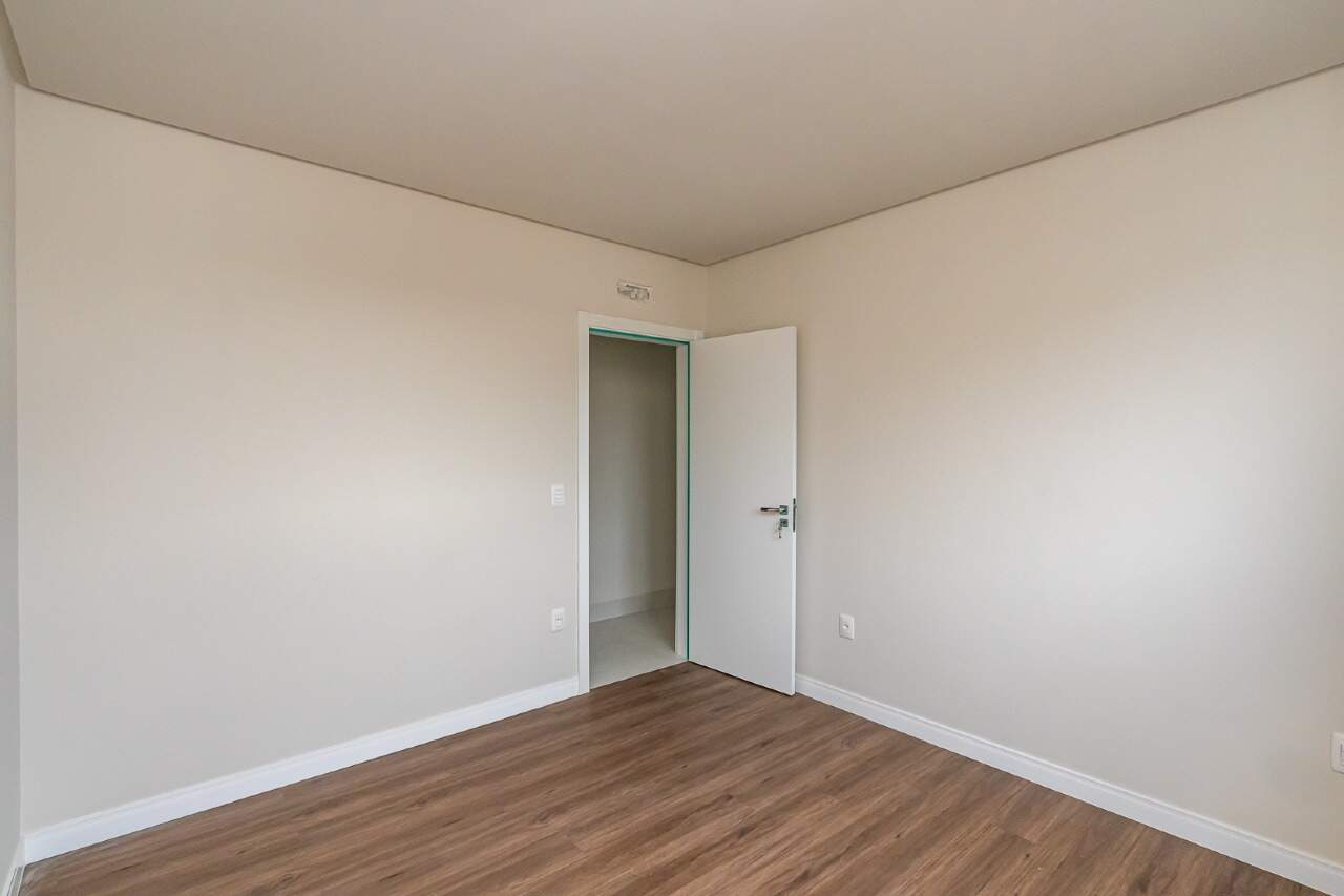 Foto do imóvel Apartamento 3 Suítes à Venda no Edifício Águas de Março – Meia Praia, Itapema