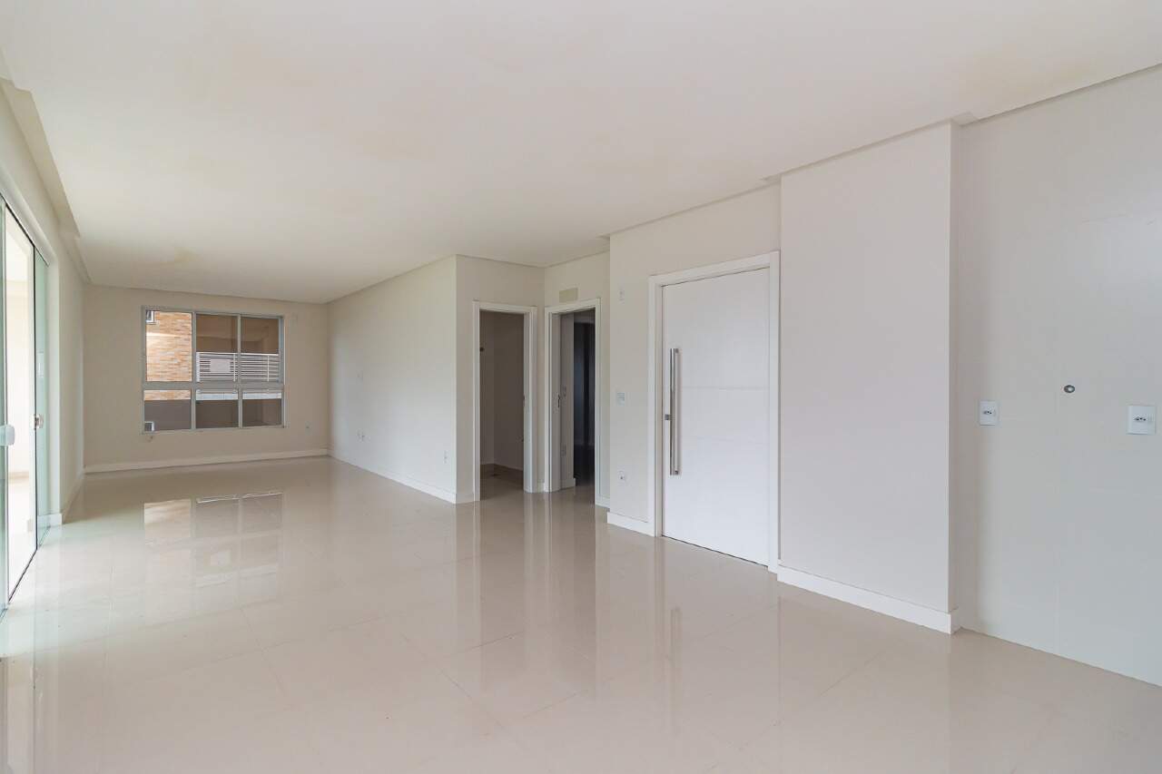 Foto do imóvel Apartamento com 3 suítes em Meia Praia, Itapema/SC.