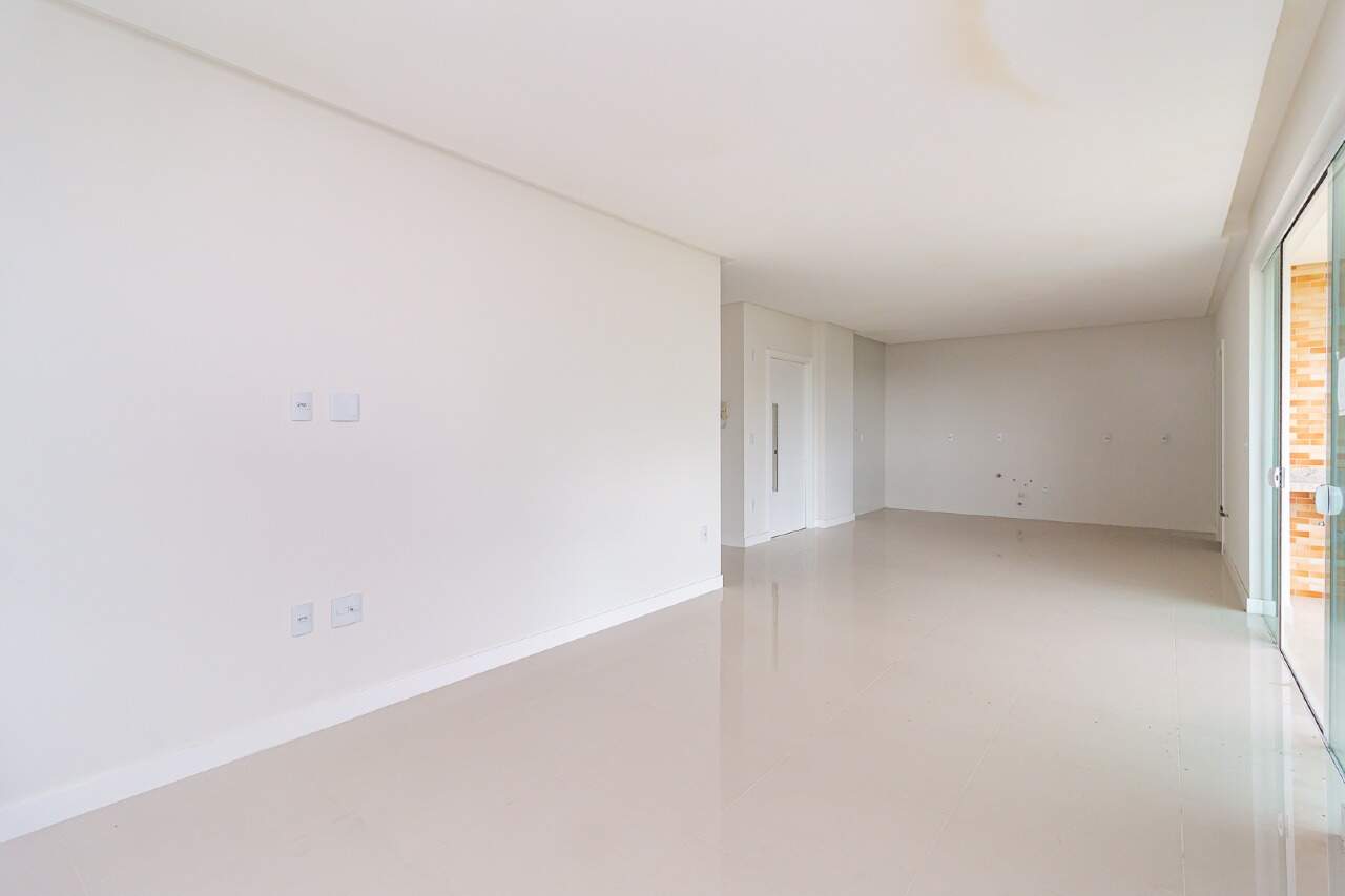 Foto do imóvel Apartamento com 3 suítes em Meia Praia, Itapema/SC.