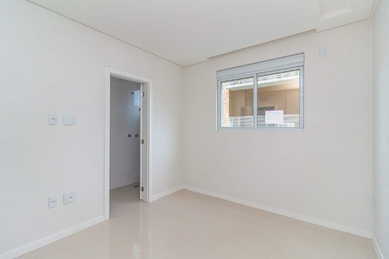 Foto do imóvel Apartamento com 3 suítes em Meia Praia, Itapema/SC.