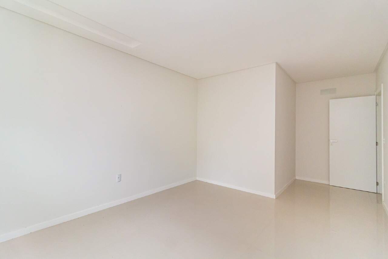 Foto do imóvel Apartamento com 3 suítes em Meia Praia, Itapema/SC.