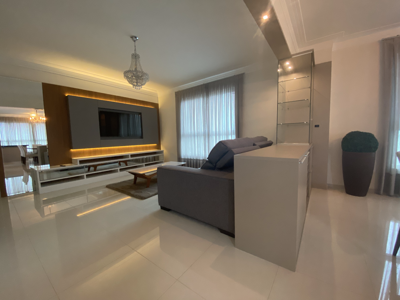 Foto do imóvel Apartamento à venda no Edifício Central Tower com 02 suítes + 02 Demi Suíte, 294,00m² privativos, na Meia Praia, Itapema / SC