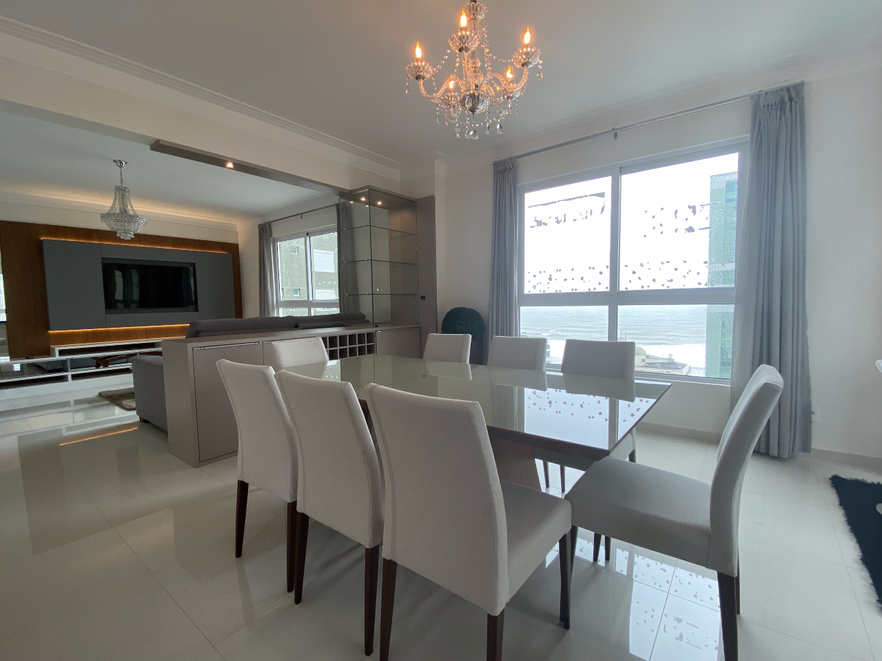 Foto do imóvel Apartamento à venda no Edifício Central Tower com 02 suítes + 02 Demi Suíte, 294,00m² privativos, na Meia Praia, Itapema / SC