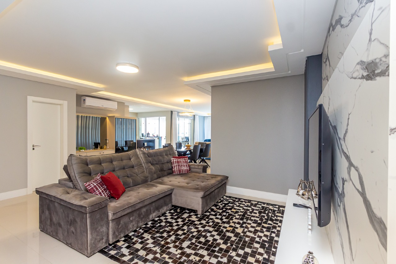Foto do imóvel Apartamento 3 suítes no Edifício Mar das Arábias em Meia Praia Itapema – 170m²