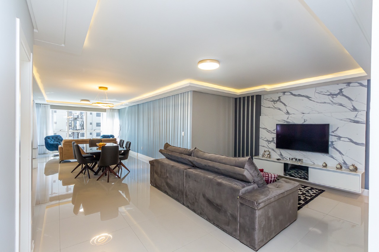 Foto do imóvel Apartamento 3 suítes no Edifício Mar das Arábias em Meia Praia Itapema – 170m²