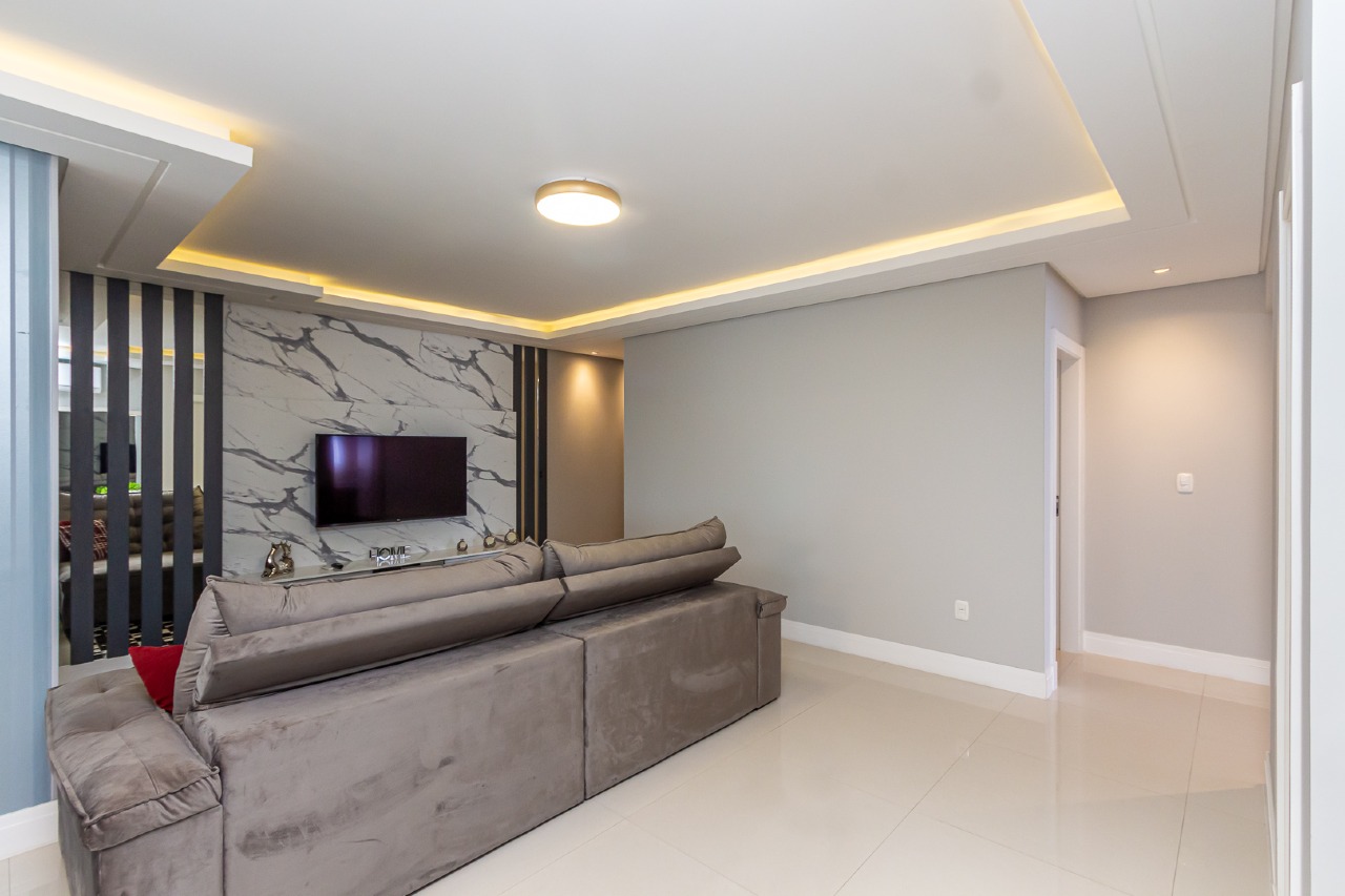 Foto do imóvel Apartamento 3 suítes no Edifício Mar das Arábias em Meia Praia Itapema – 170m²