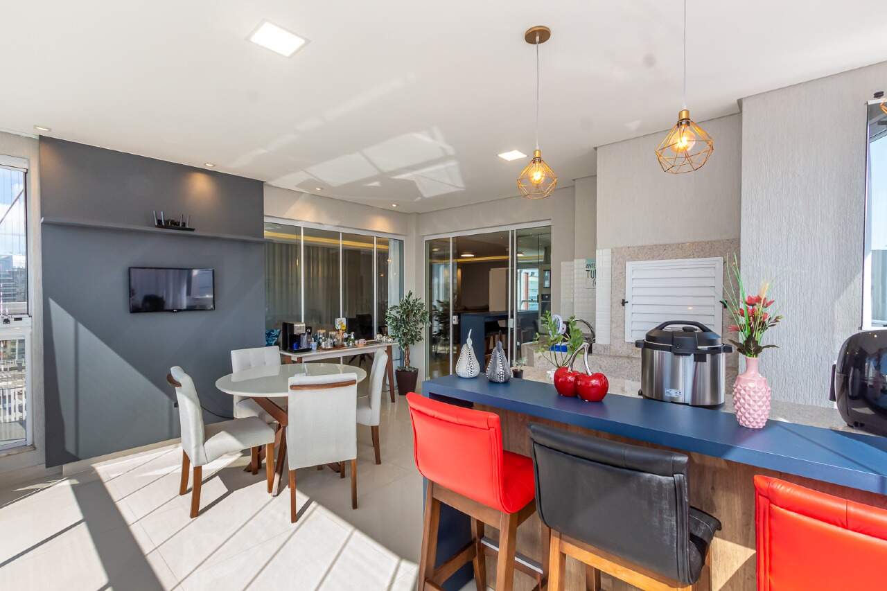 Foto do imóvel Apartamento 3 suítes no Edifício Mar das Arábias em Meia Praia Itapema – 170m²