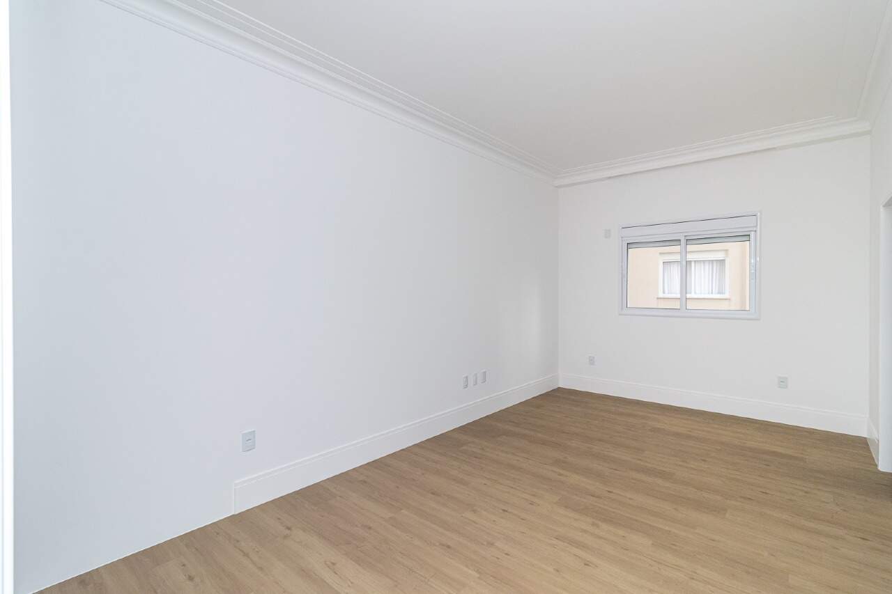 Foto do imóvel Apartamento 4 suítes no Edifício La Belle – 196m² a 60m do mar em Meia Praia, Itapema