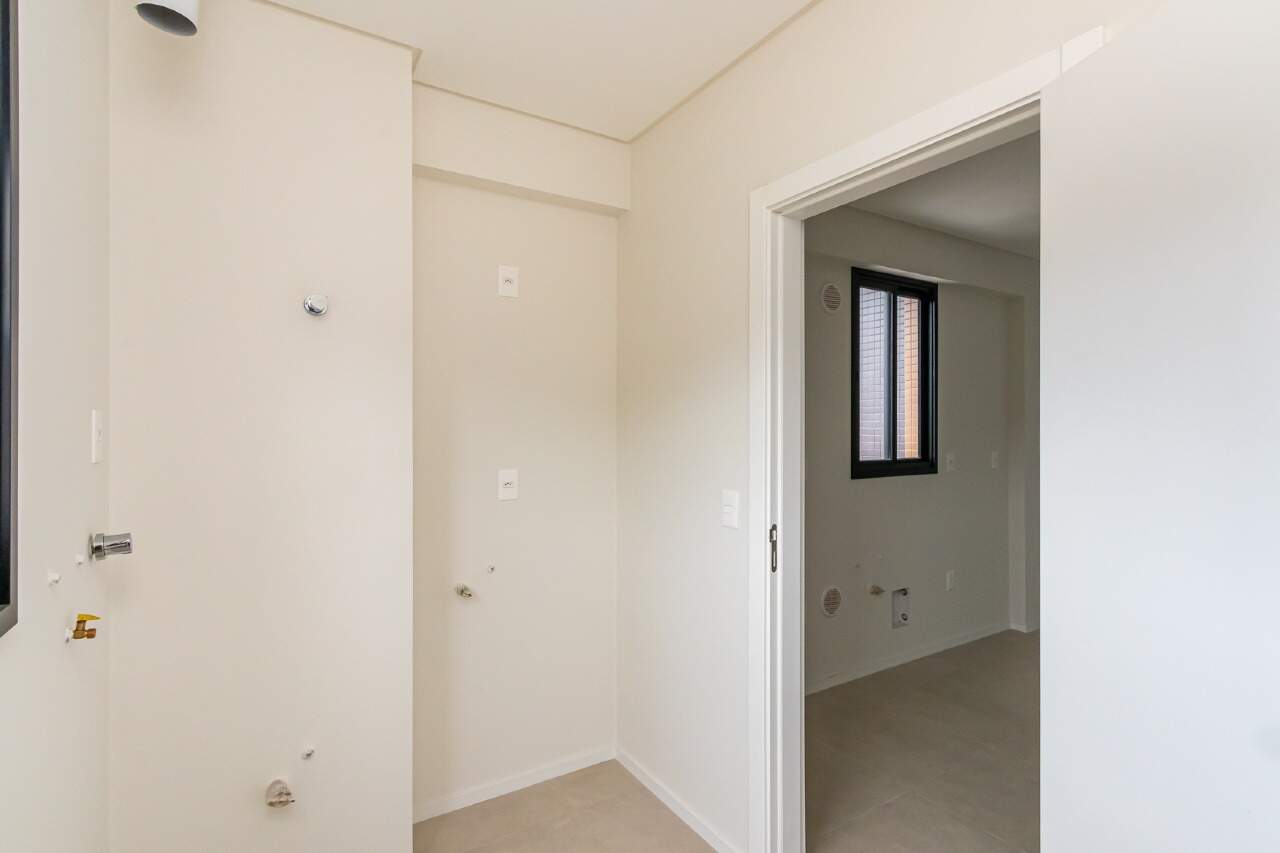 Foto do imóvel Apartamento com 3 Suítes no Edifício Dom Arthur em Itapema 