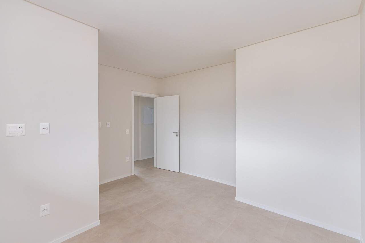 Foto do imóvel Apartamento com 3 Suítes no Edifício Dom Arthur em Itapema 