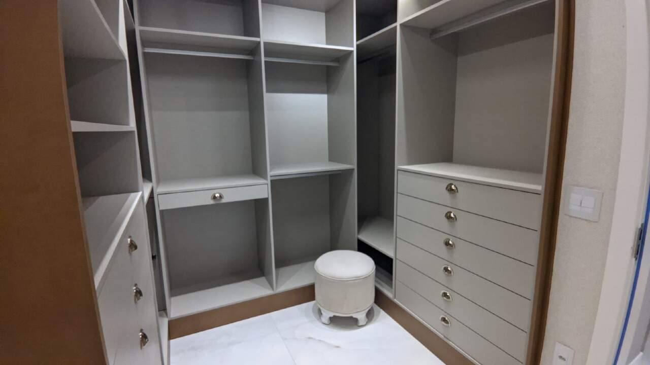 Foto do imóvel Apartamento 100m do mar Meia Praia Itapema | Residencial Porto Villa