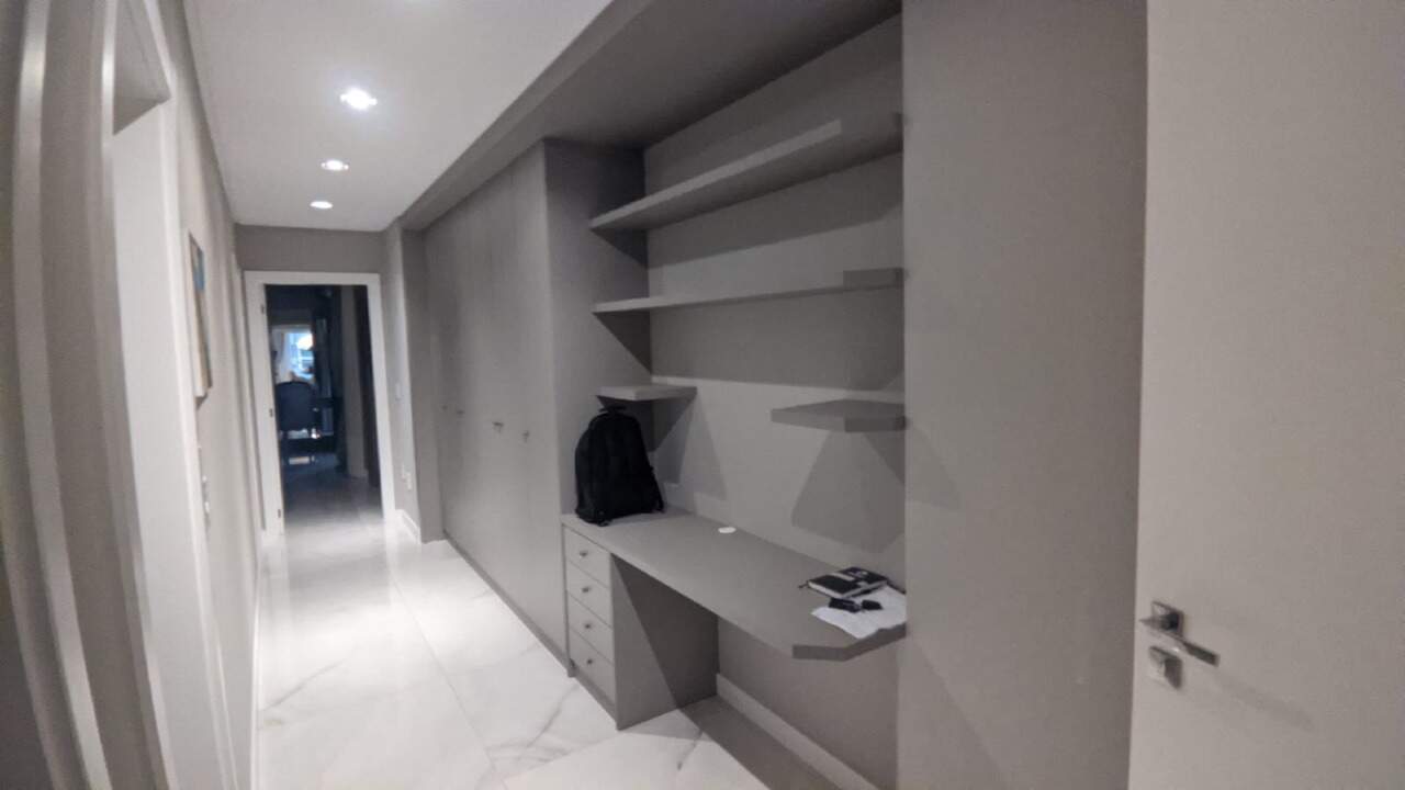 Foto do imóvel Apartamento 100m do mar Meia Praia Itapema | Residencial Porto Villa