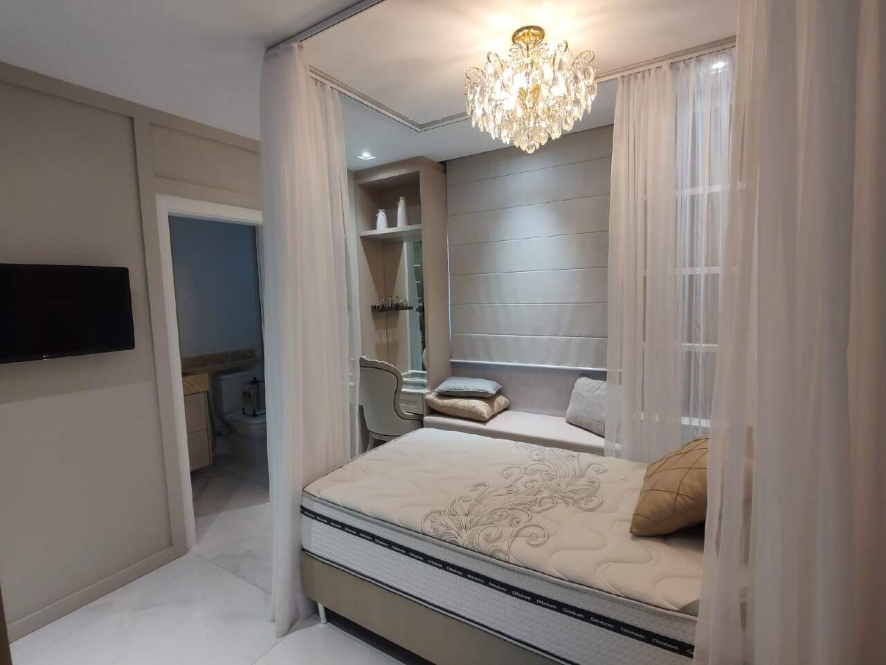 Foto do imóvel Apartamento 100m do mar Meia Praia Itapema | Residencial Porto Villa