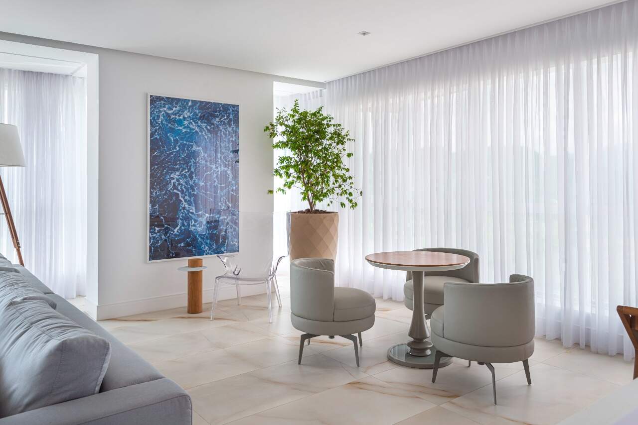 Foto do imóvel Apartamento mobiliado de 182m² no Marina Beach Tower com 3 suítes e marina exclusiva – Balneário Camboriú