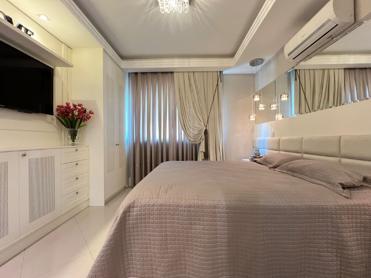 Foto do imóvel Apartamento mobiliado com vista para o mar a 300m da praia