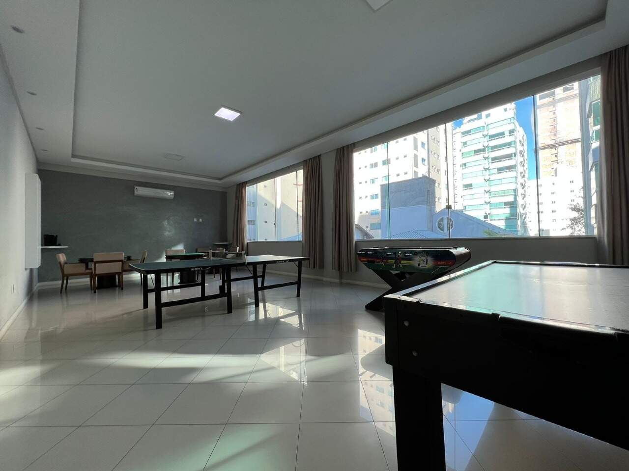 Foto do imóvel Apartamento mobiliado com vista para o mar a 300m da praia