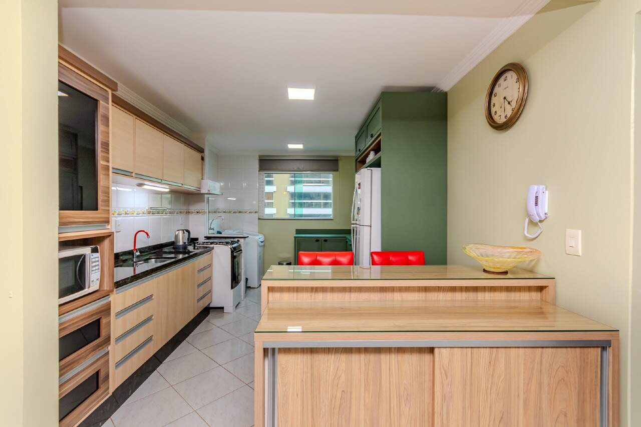 Foto do imóvel Apartamento mobiliado no Ville de Paris em Meia Praia Itapema