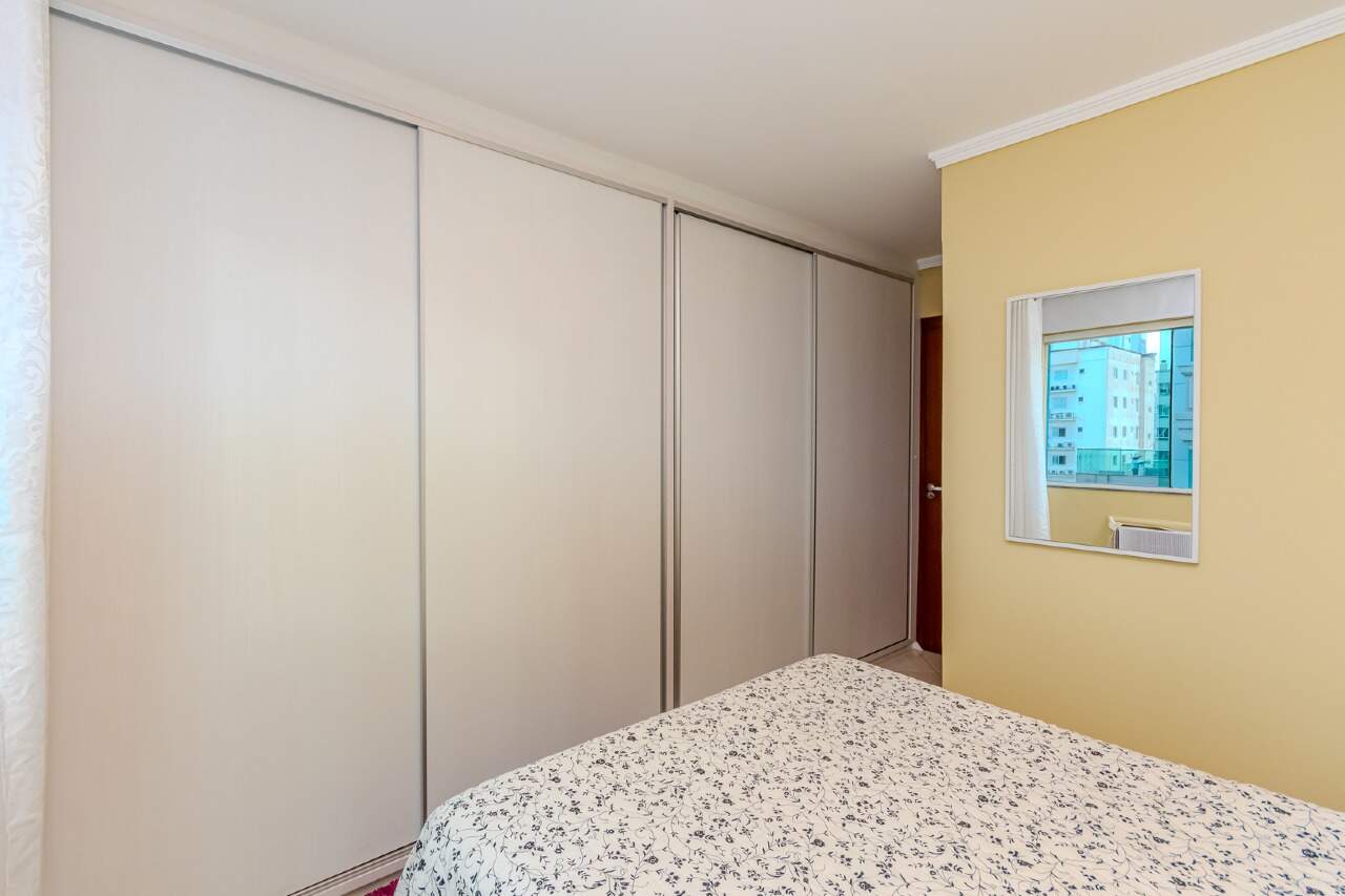 Foto do imóvel Apartamento mobiliado no Ville de Paris em Meia Praia Itapema