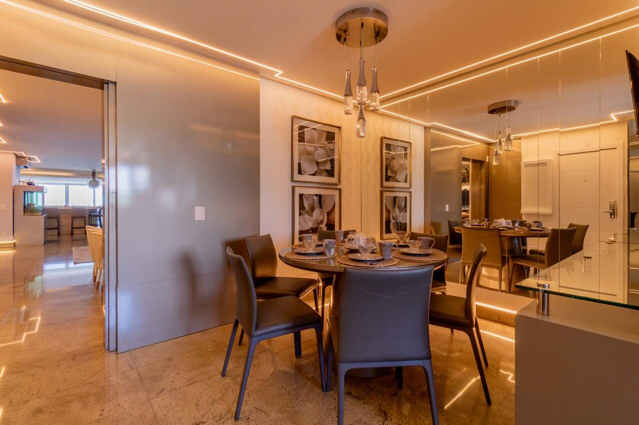 Foto do imóvel Apartamento Vista Mar com 06 suítes á venda no Edifício Victoria Residence no Centro de Balneário Camboriú
