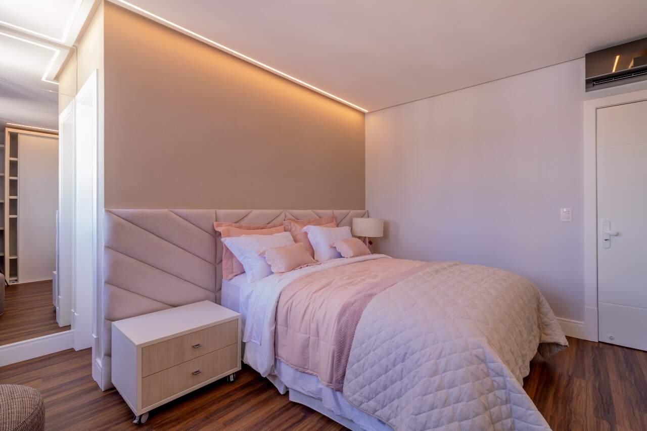 Foto do imóvel Apartamento Vista Mar com 06 suítes á venda no Edifício Victoria Residence no Centro de Balneário Camboriú