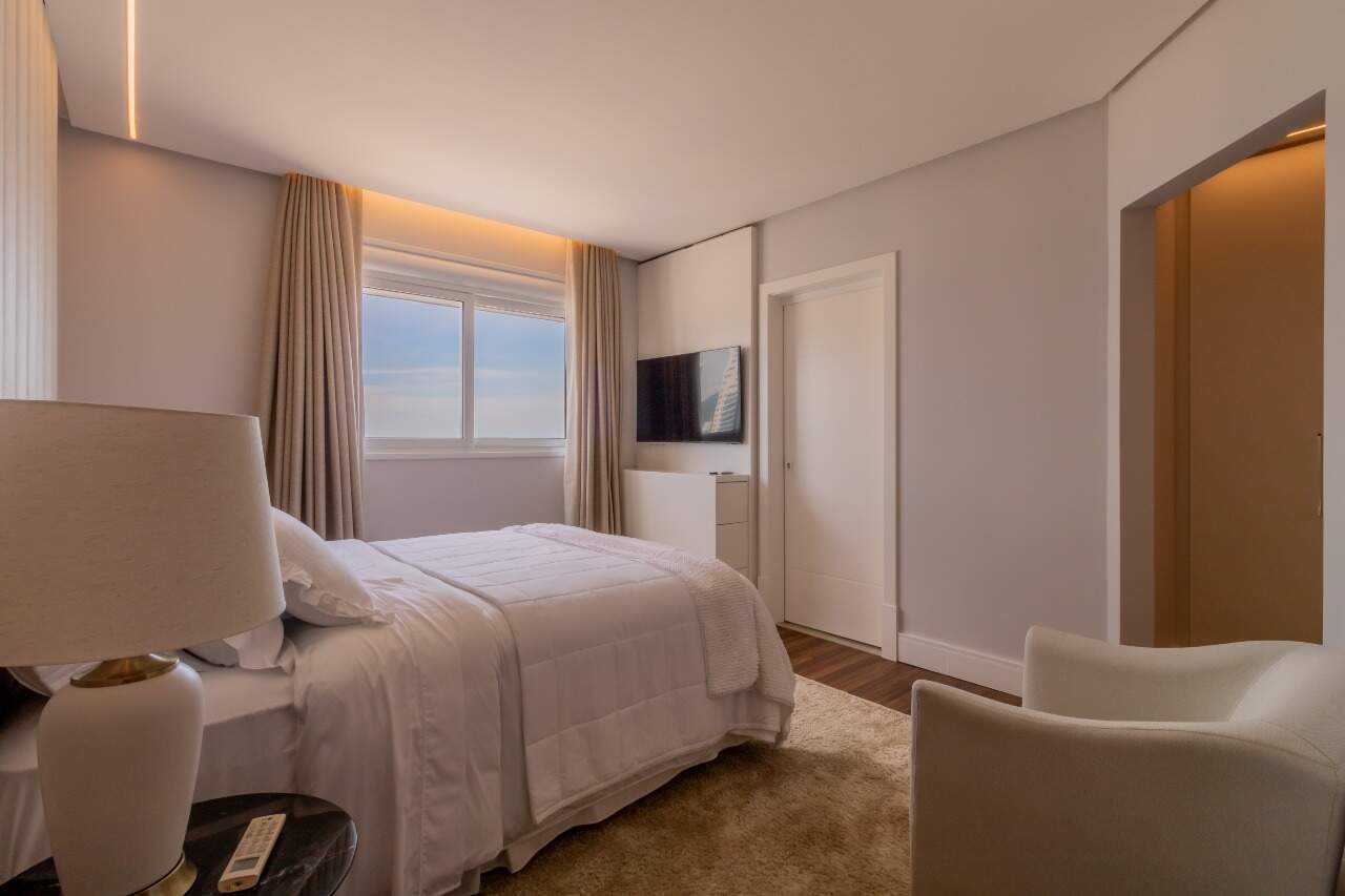 Foto do imóvel Apartamento Vista Mar com 06 suítes á venda no Edifício Victoria Residence no Centro de Balneário Camboriú