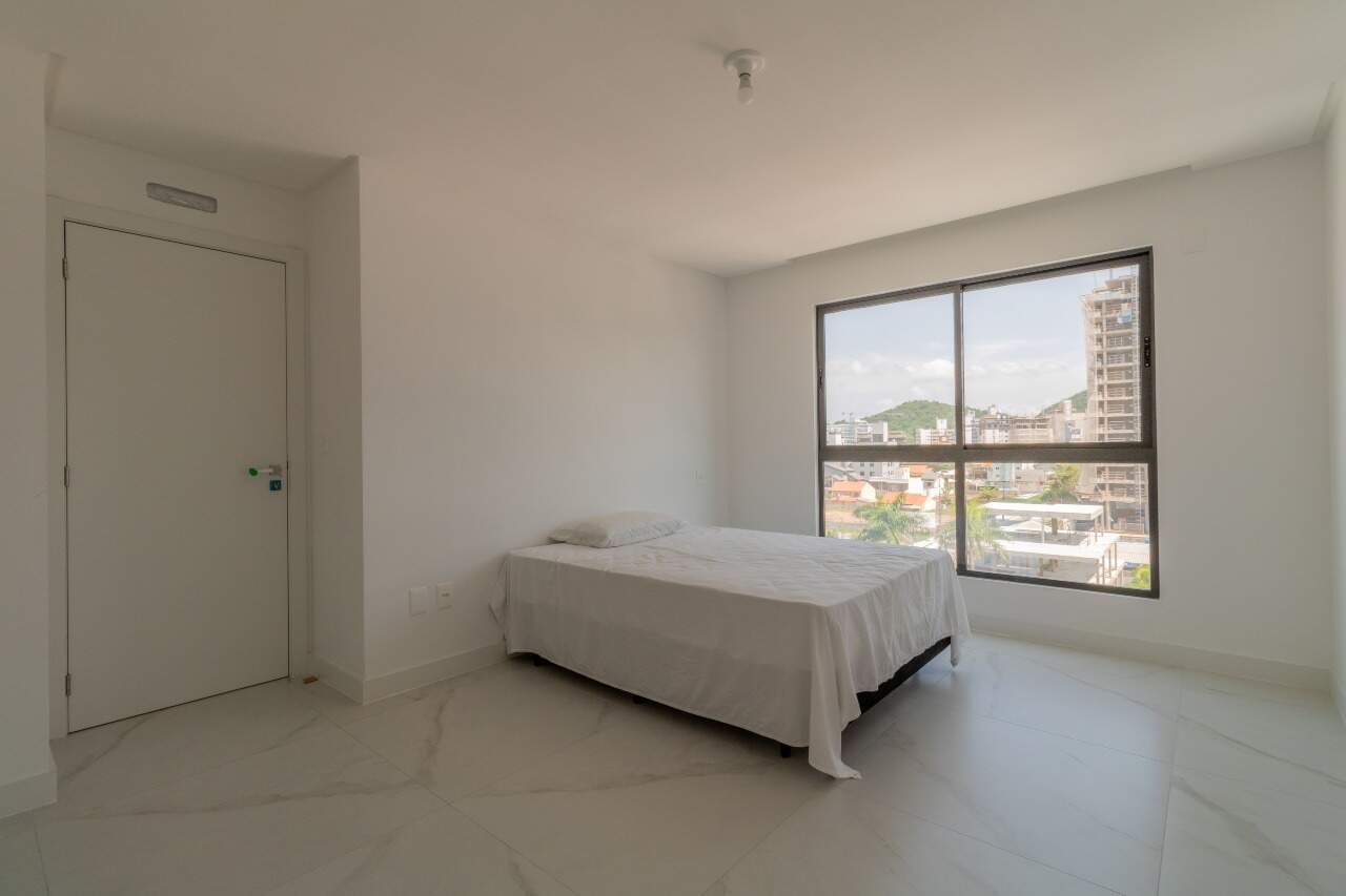 Foto do imóvel Apartamento 3 Suítes à Venda no Edifício Surfers Paradise – Praia Brava, Itajaí