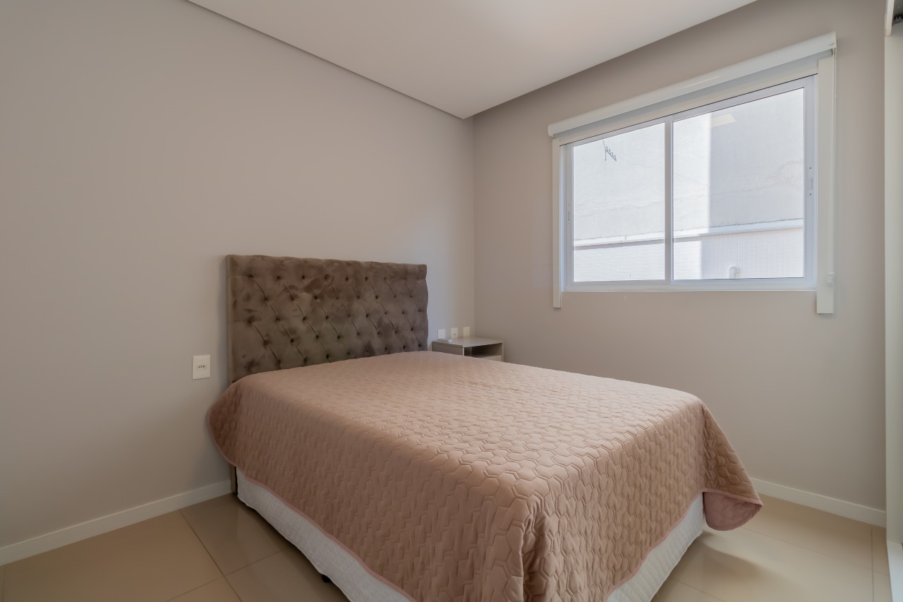 Foto do imóvel Apartamento Mobiliado com 03 dormitórios sendo 01 Suíte no Solar Di Genova em Balneário Camboriú.