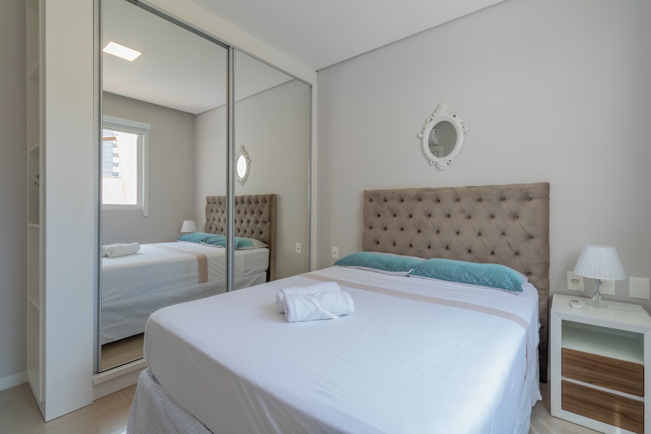 Foto do imóvel Apartamento Mobiliado com 03 dormitórios sendo 01 Suíte no Solar Di Genova em Balneário Camboriú.