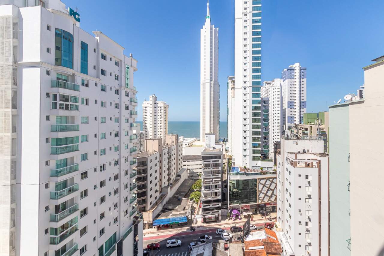 Foto do imóvel Apartamento no Edifício Villa Alba – 4 Quartos, 4 Suítes, 5 Banheiros no Centro de Balneário Camboriú