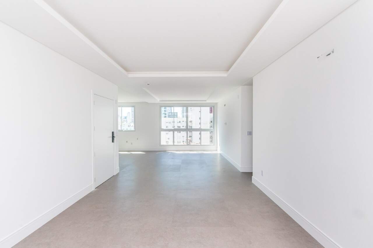 Foto do imóvel Apartamento no Edifício Villa Alba – 4 Quartos, 4 Suítes, 5 Banheiros no Centro de Balneário Camboriú