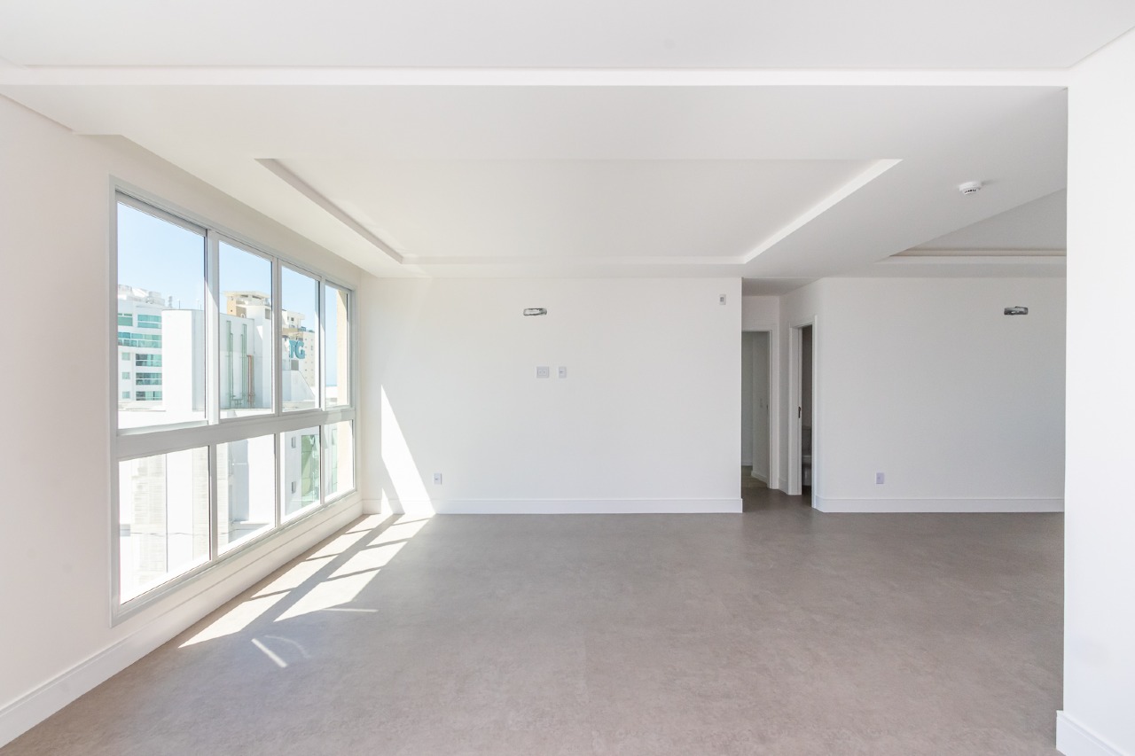 Foto do imóvel Apartamento no Edifício Villa Alba com 4 Suítes, 5 Banheiros e 3 Vagas no Centro de Balneário Camboriú