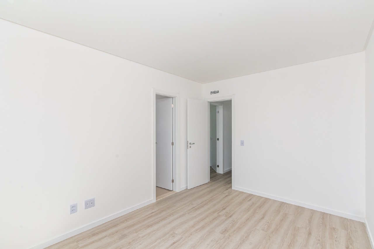 Foto do imóvel Apartamento no Edifício Villa Alba com 4 Suítes, 5 Banheiros e 3 Vagas no Centro de Balneário Camboriú