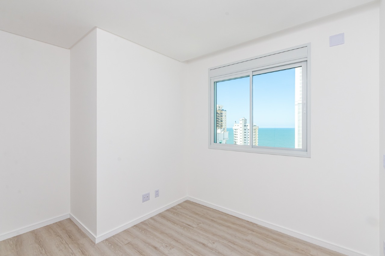 Foto do imóvel Apartamento no Edifício Villa Alba com 4 Suítes, 5 Banheiros e 3 Vagas no Centro de Balneário Camboriú