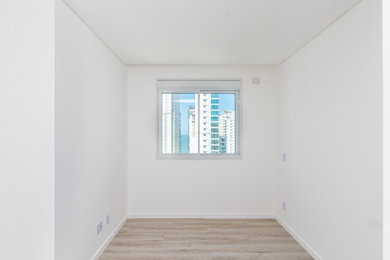 Foto do imóvel Apartamento no Edifício Villa Alba com 4 Suítes, 5 Banheiros e 3 Vagas no Centro de Balneário Camboriú
