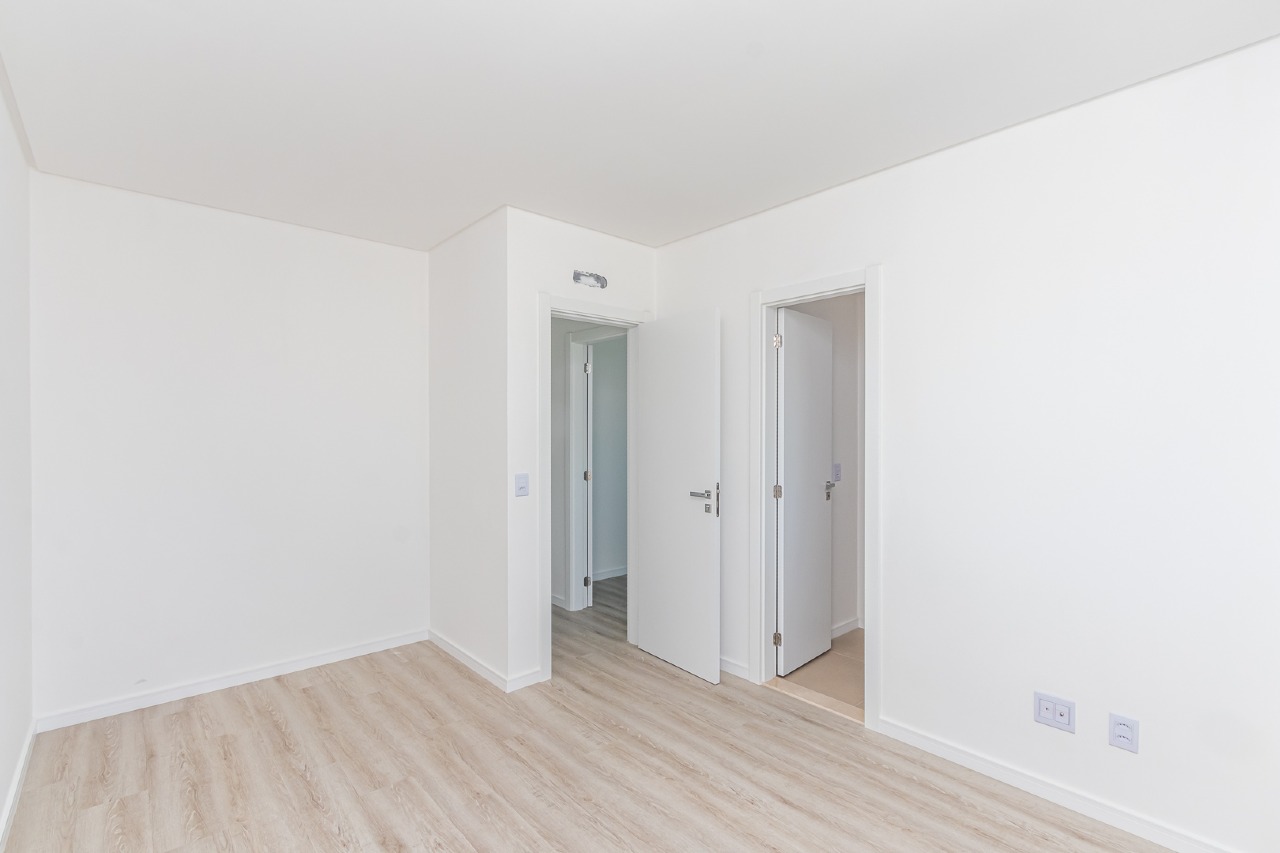 Foto do imóvel Apartamento no Edifício Villa Alba com 4 Suítes, 5 Banheiros e 3 Vagas no Centro de Balneário Camboriú