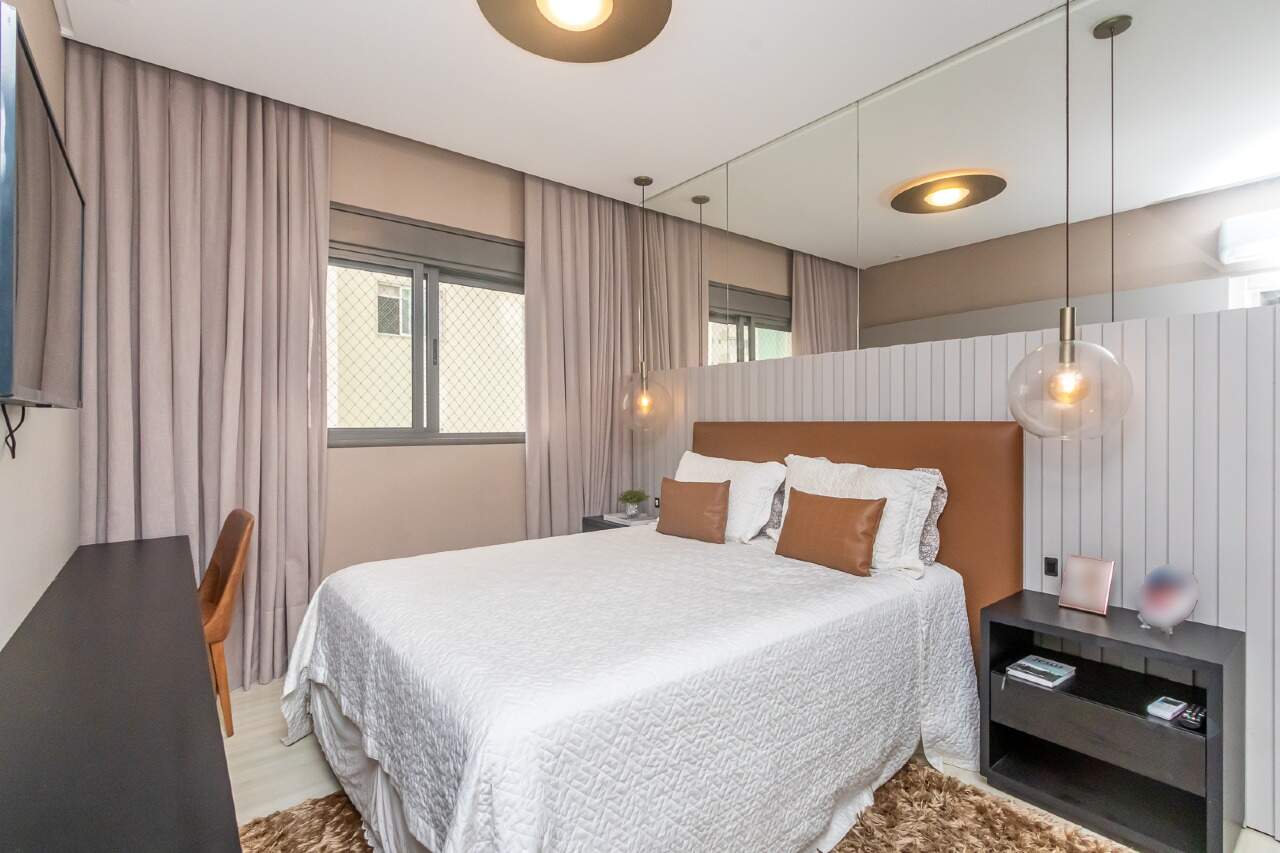Foto do imóvel Apartamento 4 suites Quadra Mar Mobiliado a venda no Edifício Milano em Meia Praia.