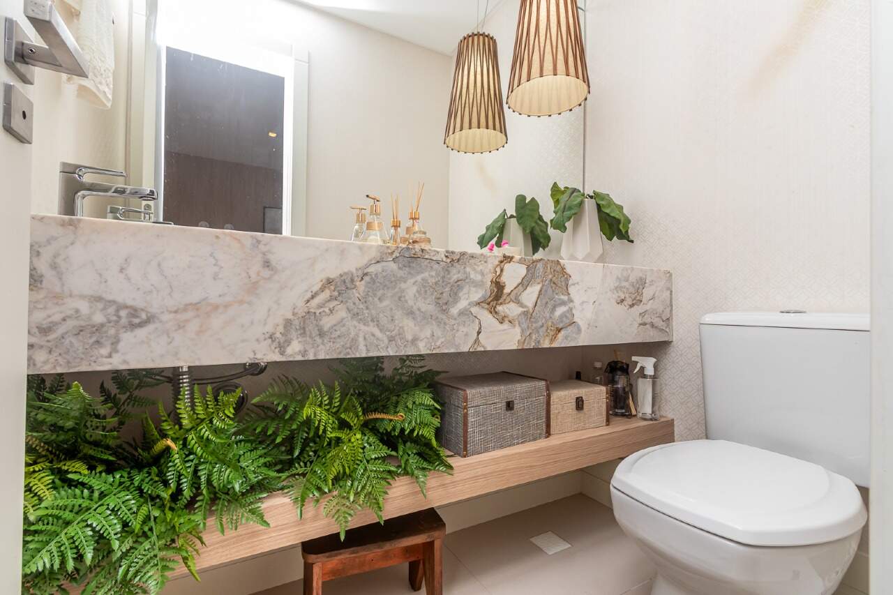 Foto do imóvel Apartamento 4 suites Quadra Mar Mobiliado a venda no Edifício Milano em Meia Praia.
