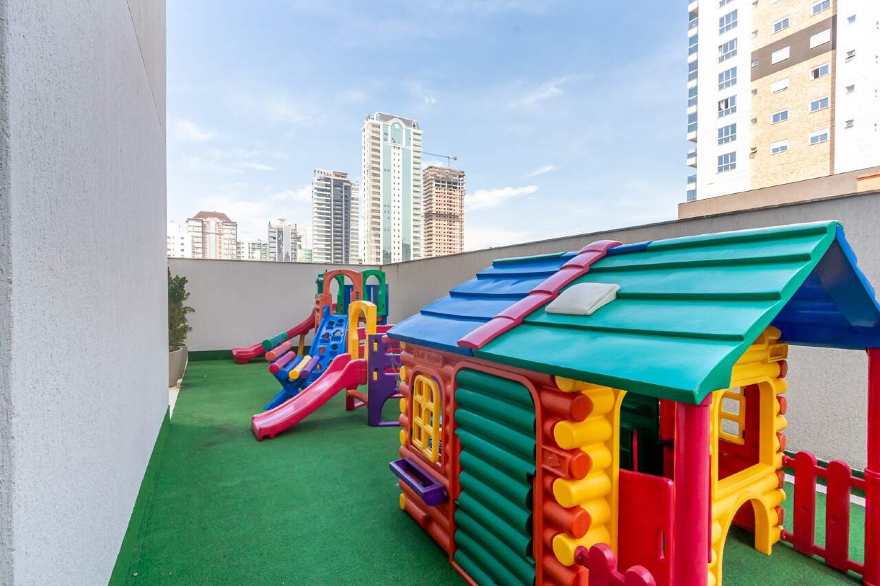 Foto do imóvel Apartamento 4 suites Quadra Mar Mobiliado a venda no Edifício Milano em Meia Praia.