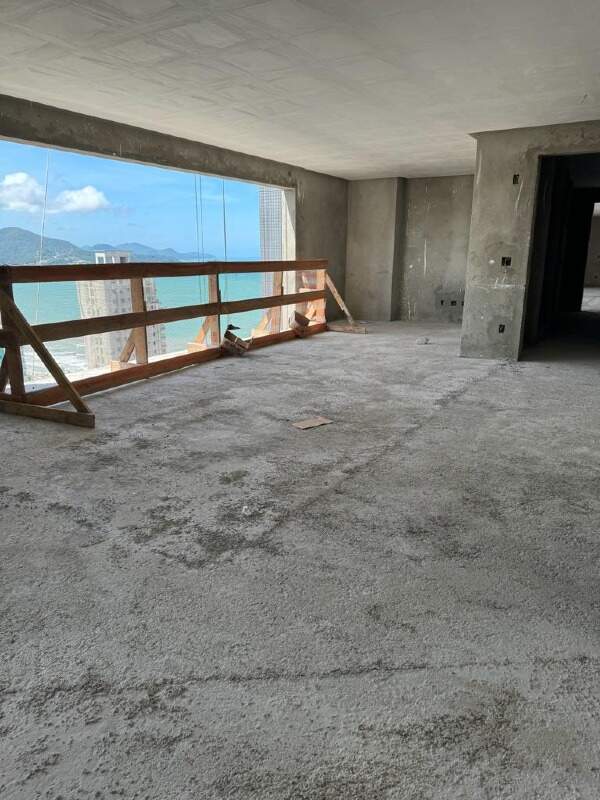 Foto do imóvel Apartamento Vista Mar com 4 Suítes no Edifício Diamond Tower em Meia Praia