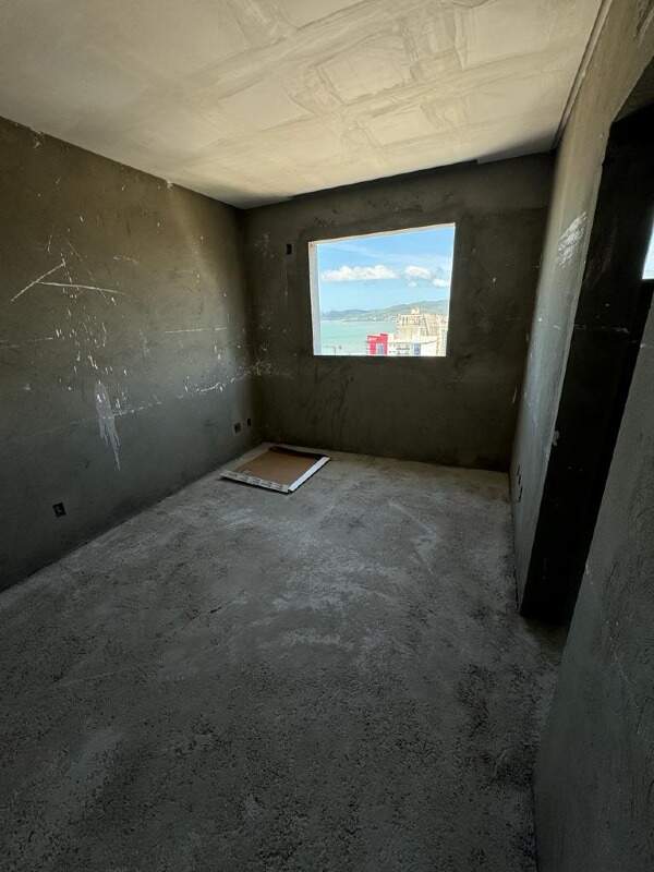 Foto do imóvel Apartamento Vista Mar com 4 Suítes no Edifício Diamond Tower em Meia Praia