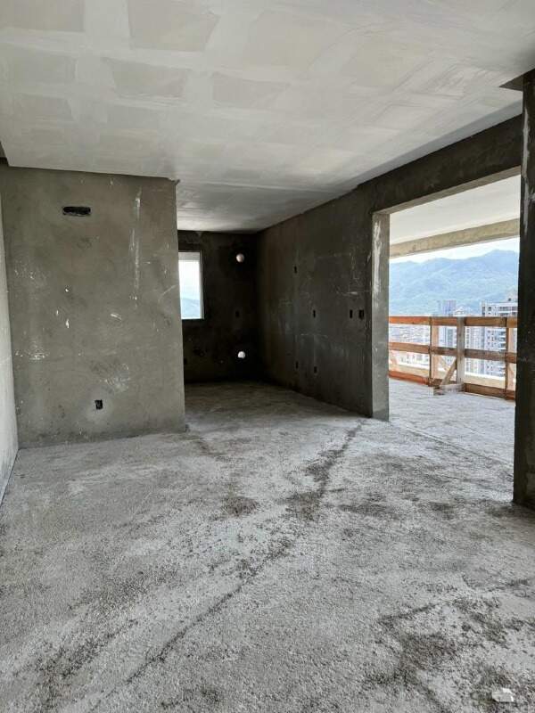 Foto do imóvel Apartamento Vista Mar com 4 Suítes no Edifício Diamond Tower em Meia Praia