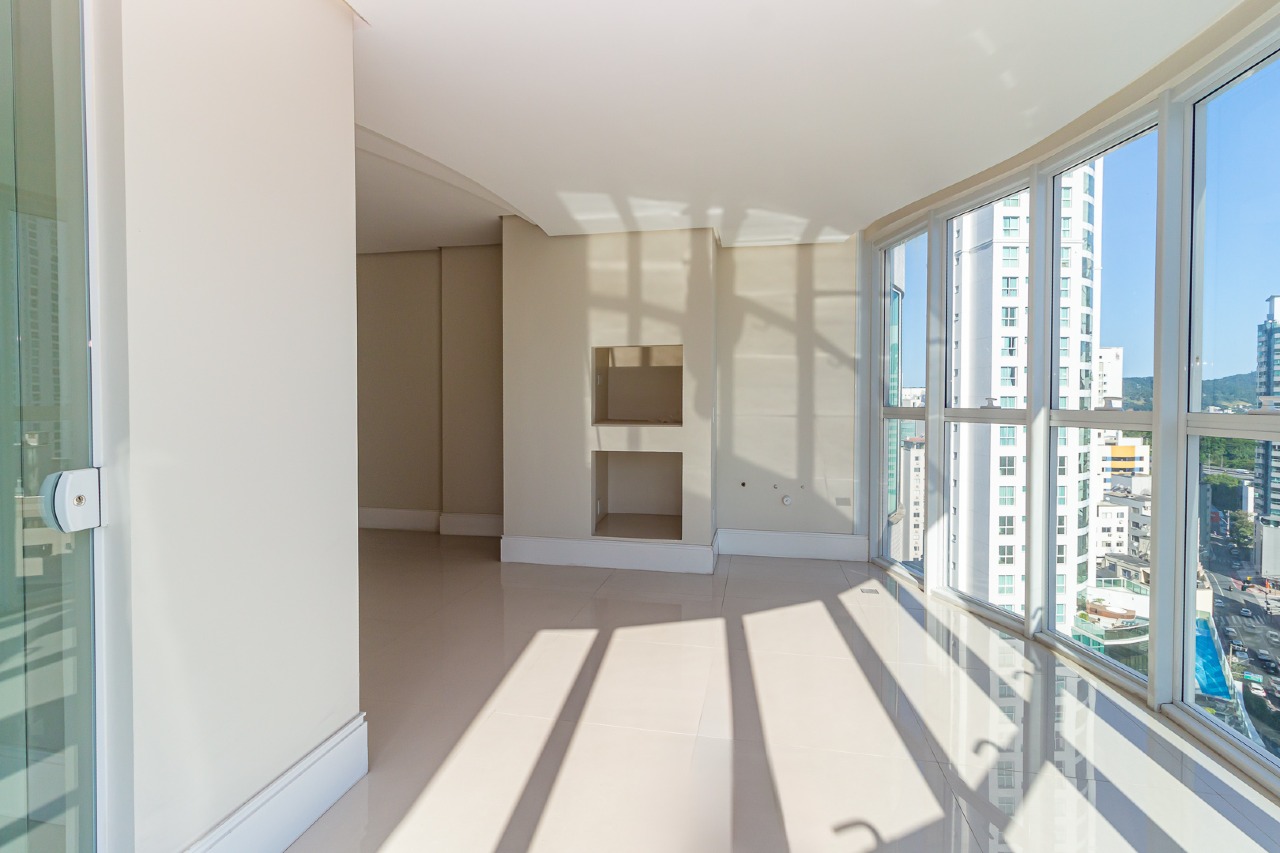 Foto do imóvel Apartamento com 03 suítes no Lê Majestic em Balneário Camboriú.