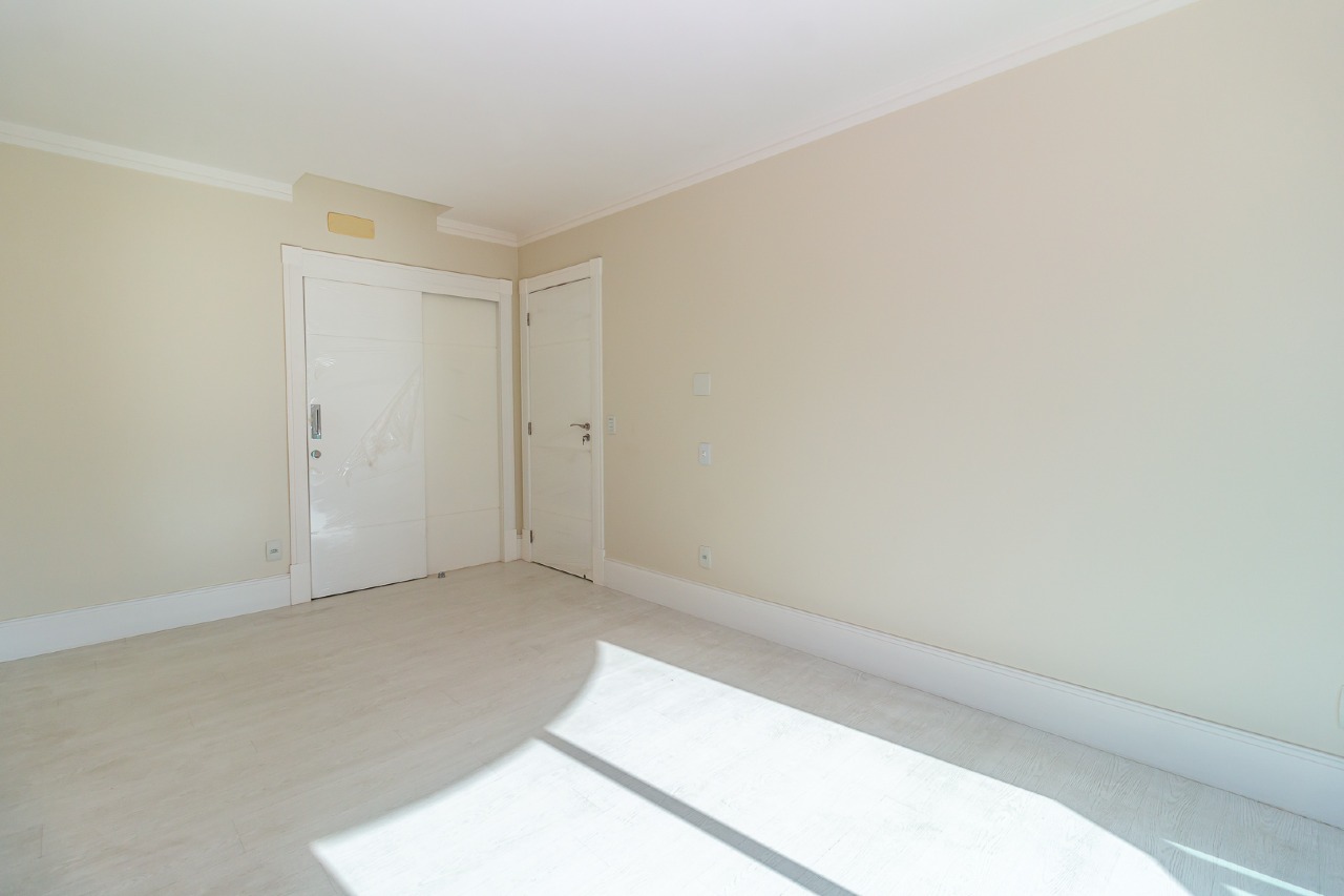 Foto do imóvel Apartamento com 03 suítes no Lê Majestic em Balneário Camboriú.