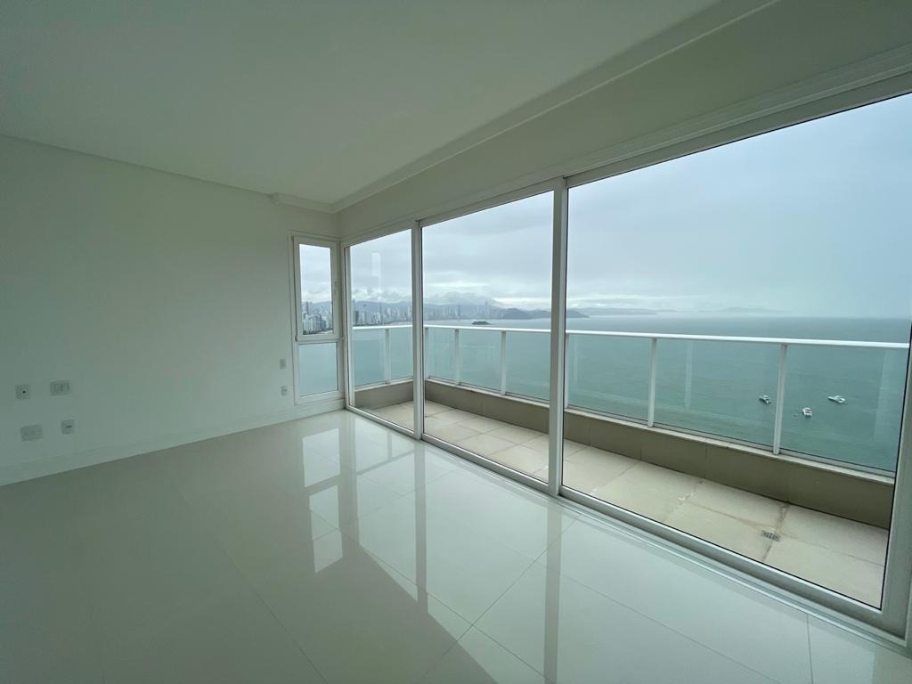 Foto do imóvel Cobertura Triplex Vista Mar com 07 Suítes á venda no Edifício Gran Palazzo em Balneário Camboriú